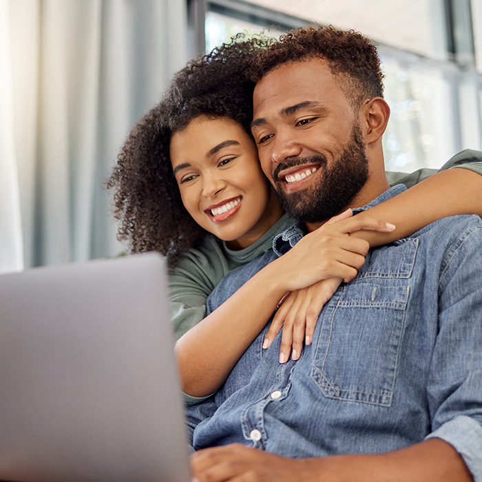 Couple Opening Checking Account Online